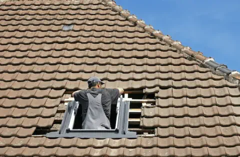 Pose de velux - Saint-Georges-sur-Moulon